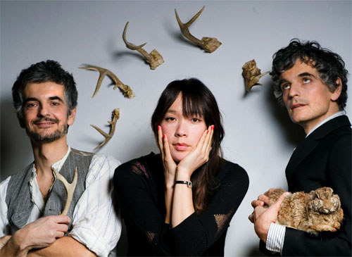 Blonde Redhead Singer 45