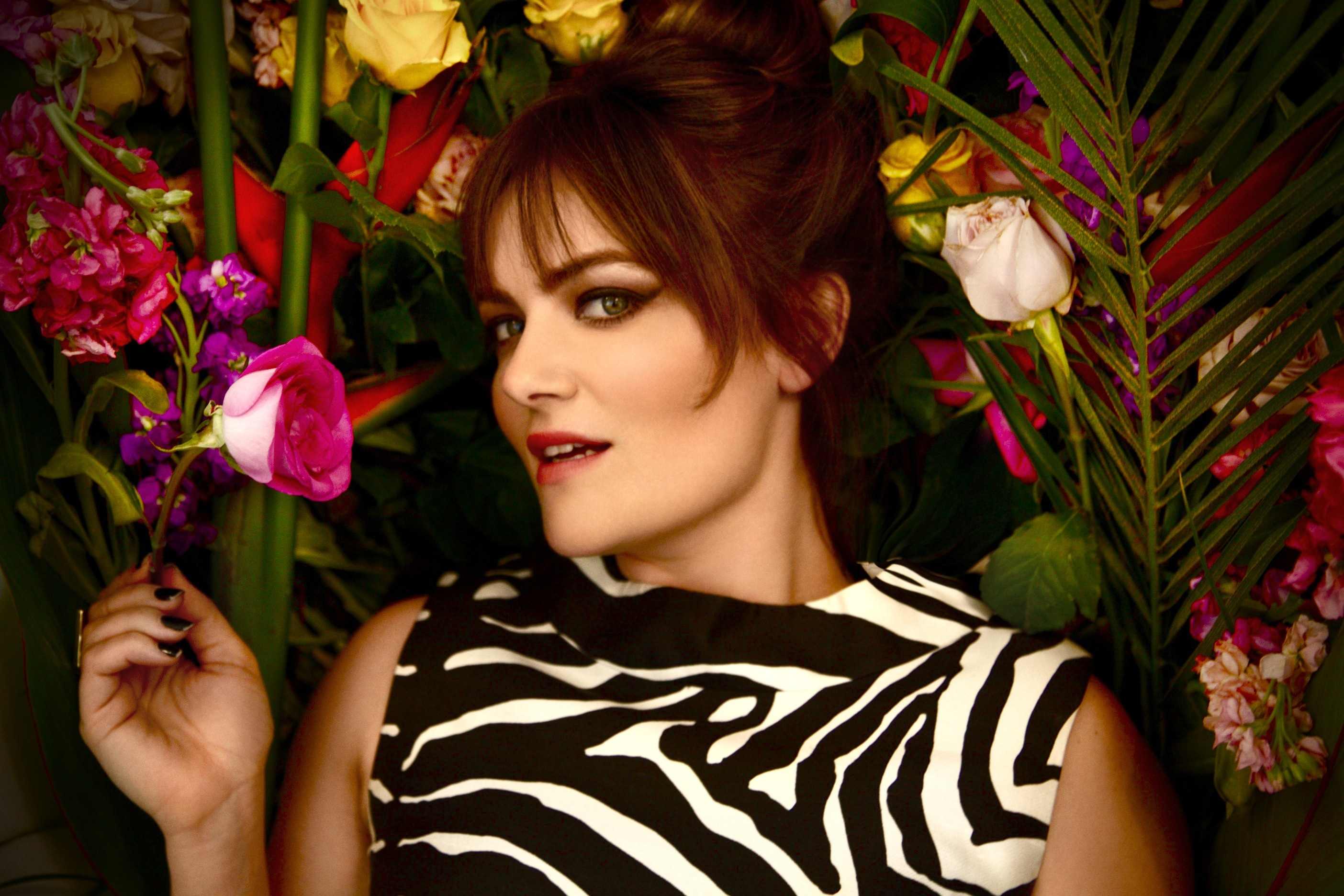 Julia Stone Delivers New Single From Her Second Solo Album