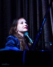 Judith Owen at the Paris Cat in Melbourne on Tuesday 7 June 2016. Photo by Ros O'Gorman
