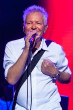 Icehouse perform at A Day In The Gardens in the Royal Botanical Gardens Melbourne on Sunday 12 March 2017.