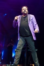 KC and the Sunshine Band perform at Margaret Court Arena on Tuesday 12 December 2017. Photo by Ros O'Gorman