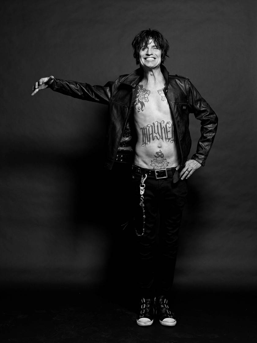 Tommy Lee Introduces Unit Signature Clothing Line 