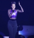 131208aliciakeys_0127rosogorman_11