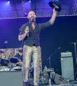 Pseudo Echo Brian Canham. Photo by Ros O'Gorman