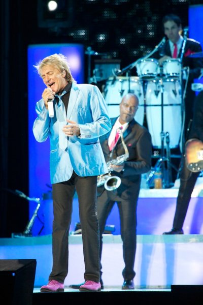 rod stewart tour perth