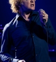 Simply Red Photo by Ros O'Gorman