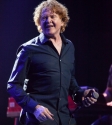 Simply Red Photo by Ros O'Gorman