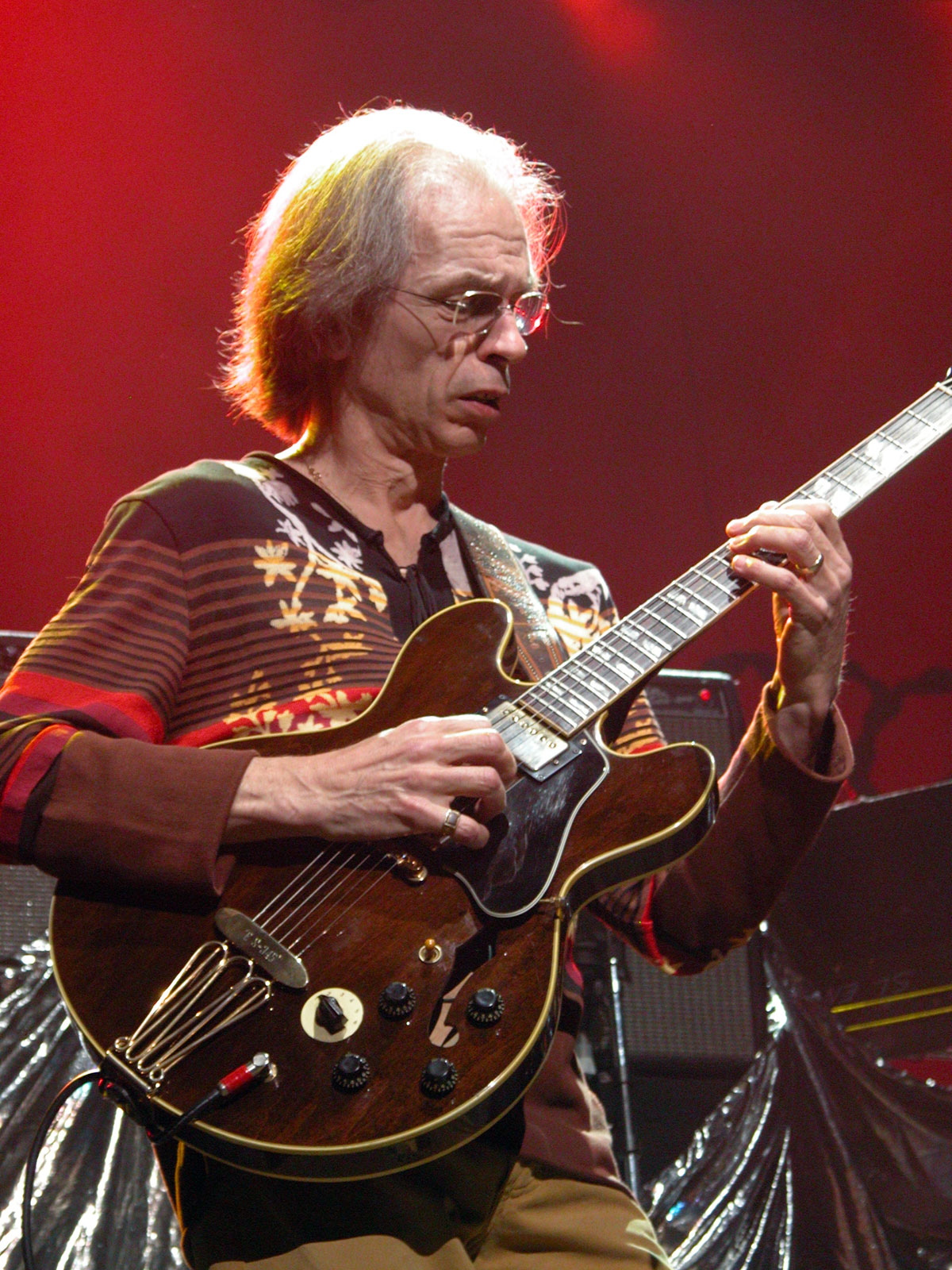 Steve Howe Quits Asia