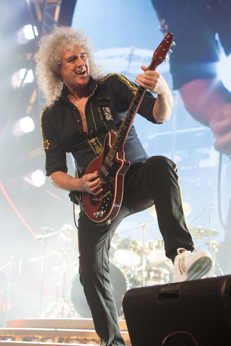 Brian May Makes A 3D Devil Movie