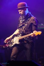 Brian Canham, Pseudo Echo. Pure Gold Live at the Palais in St Kilda on Friday 13 May 2016. Photo by Ros O'Gorman