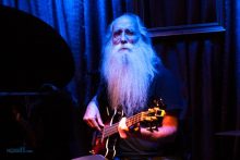 Leland Sklar performs with Judith Owen at the Paris Cat in Melbourne on Tuesday 7 June 2016. Photo by Ros O'Gorman