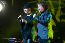 Lulu and Leo Sayer perform at Hamer Hall on Friday 24 June 2016. Photo by Ros O'Gorman https://www.noise11.com