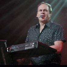 Harry Wayne Casey of KC and the Sunshine Band photo by Ros O'Gorman