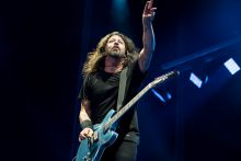 Dave Grohl Foo Fighters at Etihad Stadium on Tuesday 30 January 2018. Photo by Ros O'Gorman