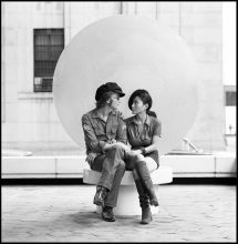 John Lennon and Yoko Ono photo: Iain Macmillan