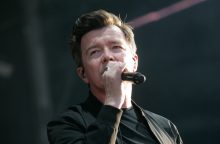 Rick Astley at A Day On The Green 2020 photo by Serge Thomann