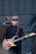 Nils Lofgren photo by Ros O'Gorman