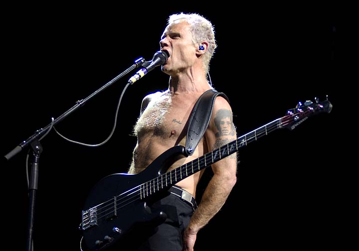 Red Hot Chili Peppers Play Their First Australian Show In Brisbane