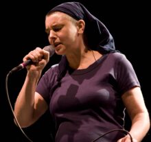 Sinead O'Connor photo by Ros O'Gorman