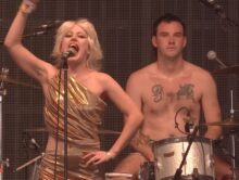 Amyl and the Sniffers Amy Taylor and Bryce Wilson at Glastonbury 2022 photo by Noise11