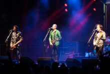 Hoodoo Gurus photo by Ros OGorman