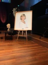 Olivia Newton-John Memorial photo by Noise11