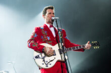 Chris Isaak photo by Ros O'Gorman