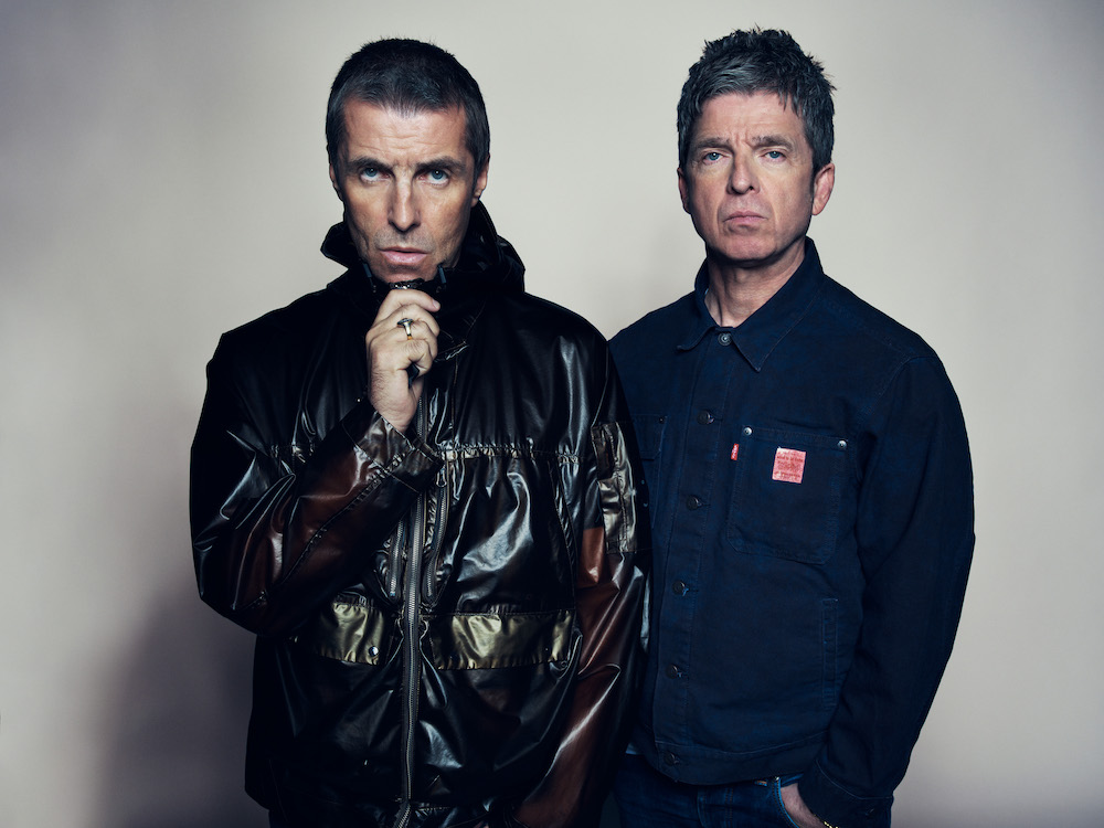 Oasis Familiar to Millions 3LP 角潰れあり 未開封 Oasis: Complete Studio Album Collection - Out August 22nd