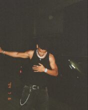 Lithe performing live during the Euphoria Tour announcement.