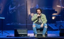 Adam Duritz of Counting Crows Australia Melbourne 2023 photo by Winston Robinson