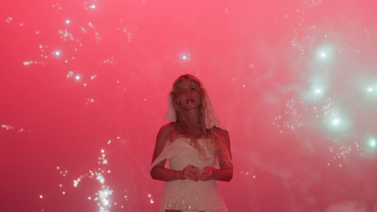 US pop artist Slayyyter will tour Australia in August 2026 in support of her album Wor$t Girl In America, marking her first headline shows in the country in three years.