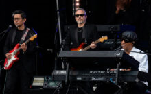 Stevie Wonder performs for Barack Obama