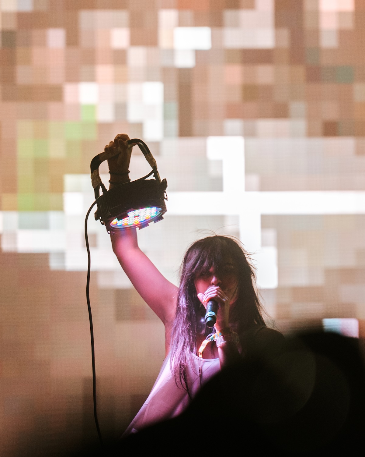Underscores performing live during her GALLERIA tour