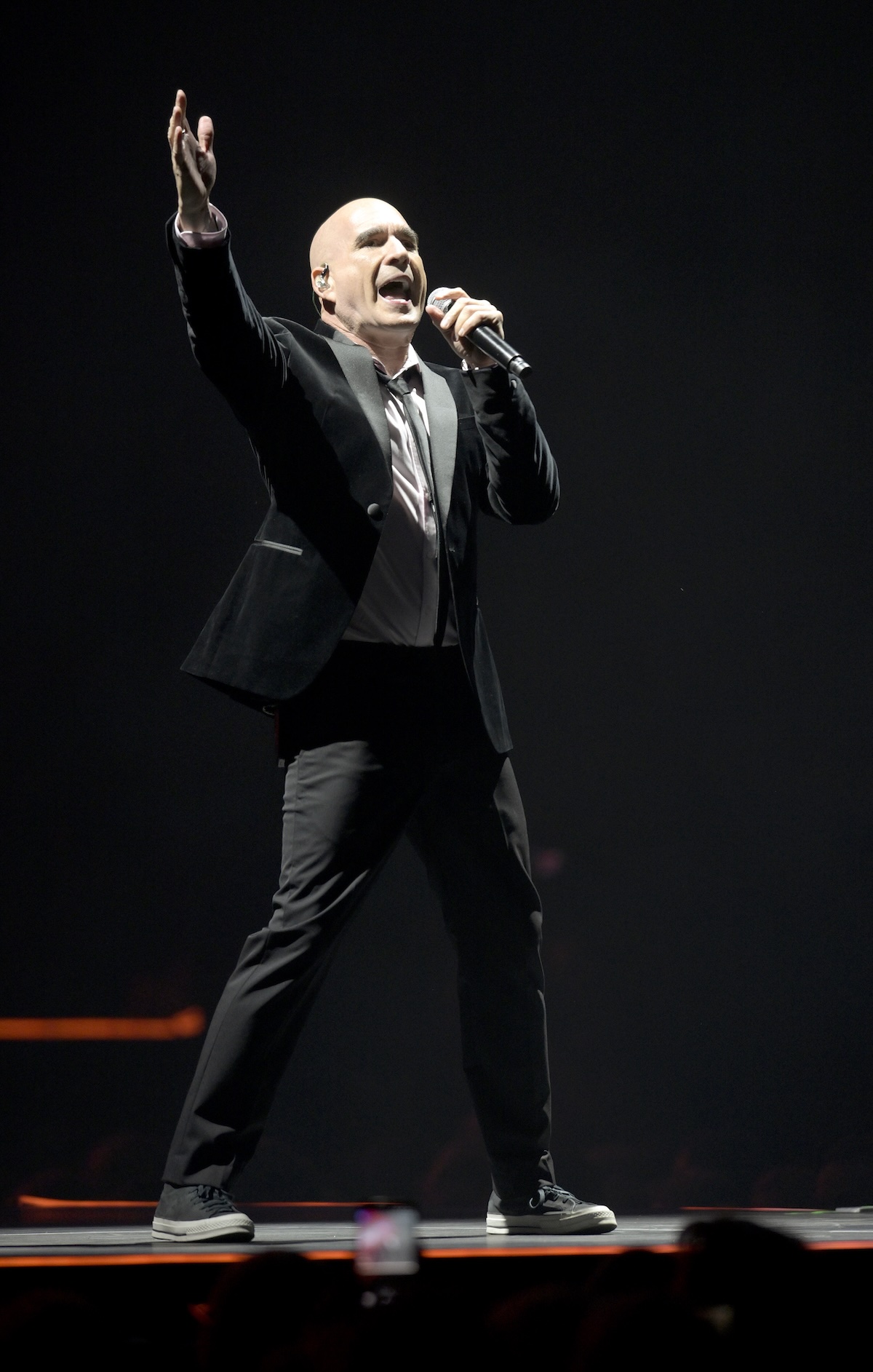 John Farnham Celebration Concert cast performing at Rod Laver Arena Melbourne